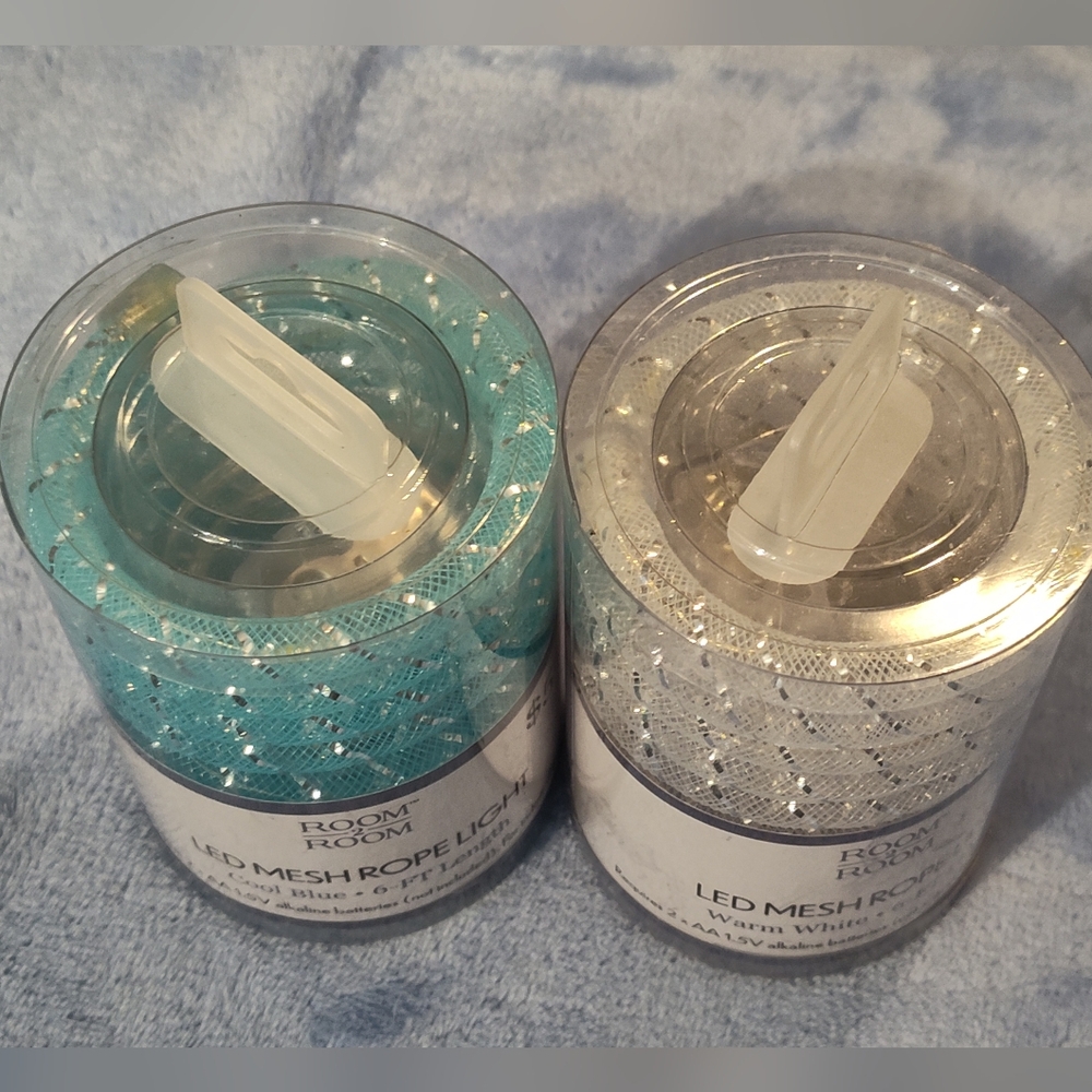 Room Essentials LED Mesh Rope Lights - Silver and White - Picture 2 of 7